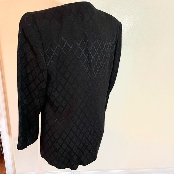 Liz Claiborne Vintage Black Collarless Blazer Jacket with Embroidery - Size 10P - Picture 6 of 11